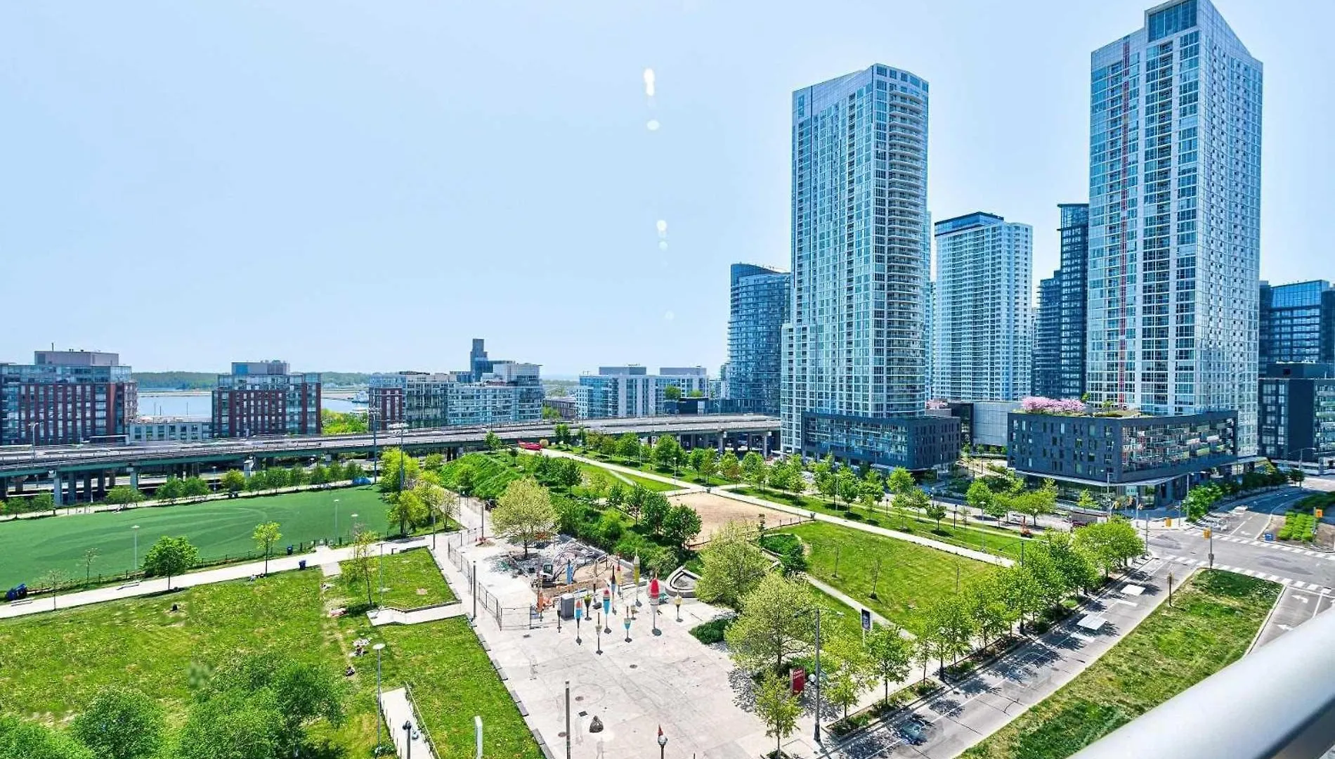 Сasa de vacaciones Modern Stylish Condo - 5 Min From Cn Tower Toronto